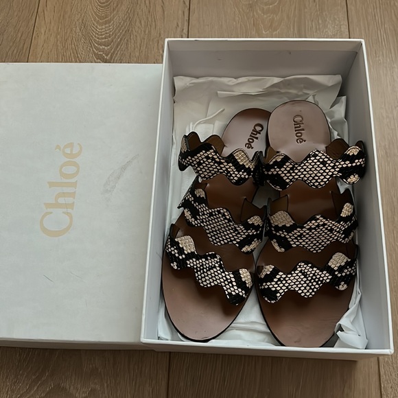 Chloe Two Tone Python Embossed Leather Lauren Strappy Flat Sandals - Picture 5 of 8